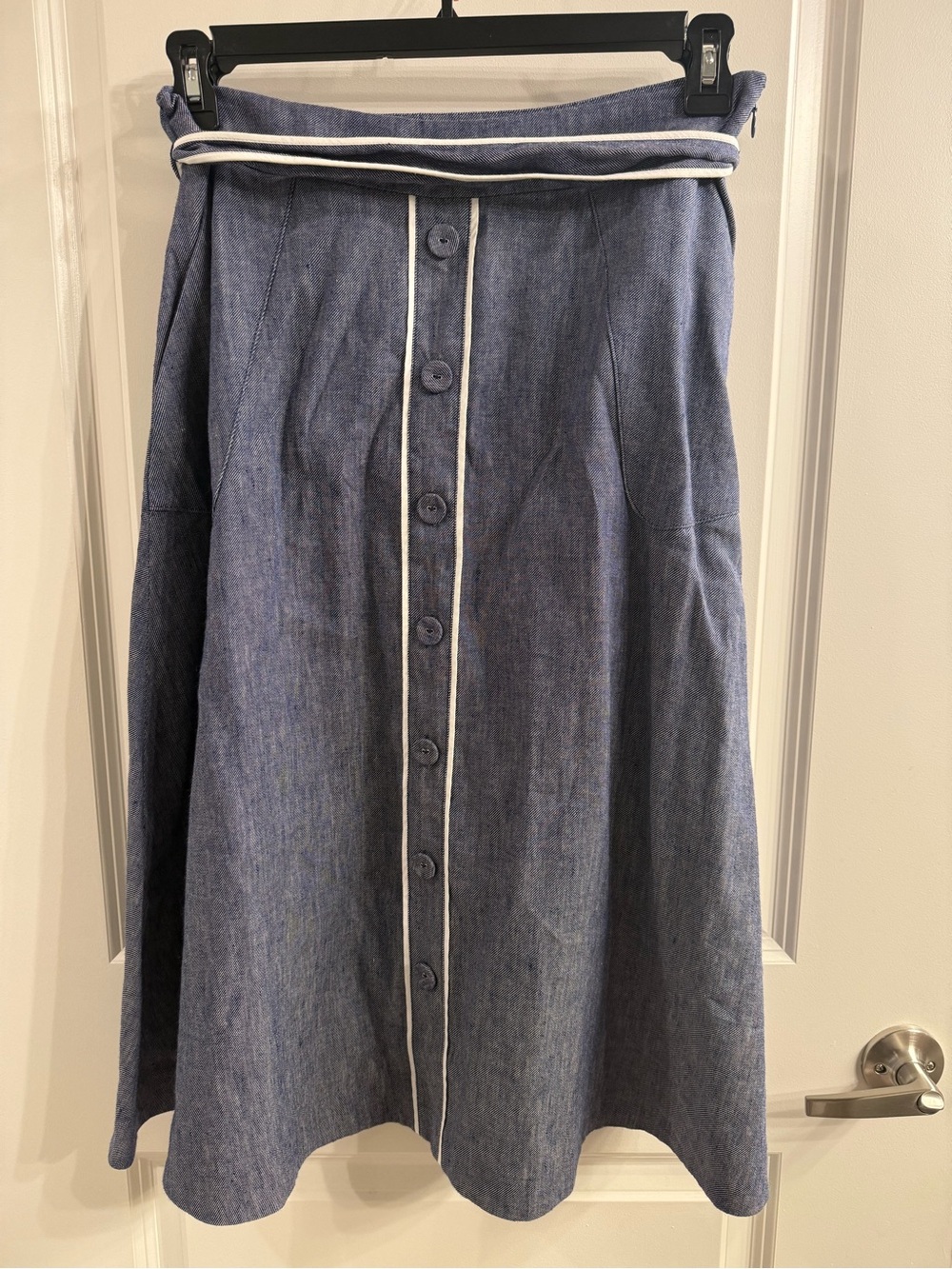 NWT Talbots Blue Chambray A-Line Button-Front Skirt with Contrast Trim Sz 10 - Picture 4 of 7